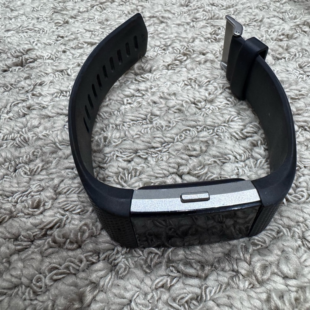 Black Fitbit Tracker - Picture 2 of 5
